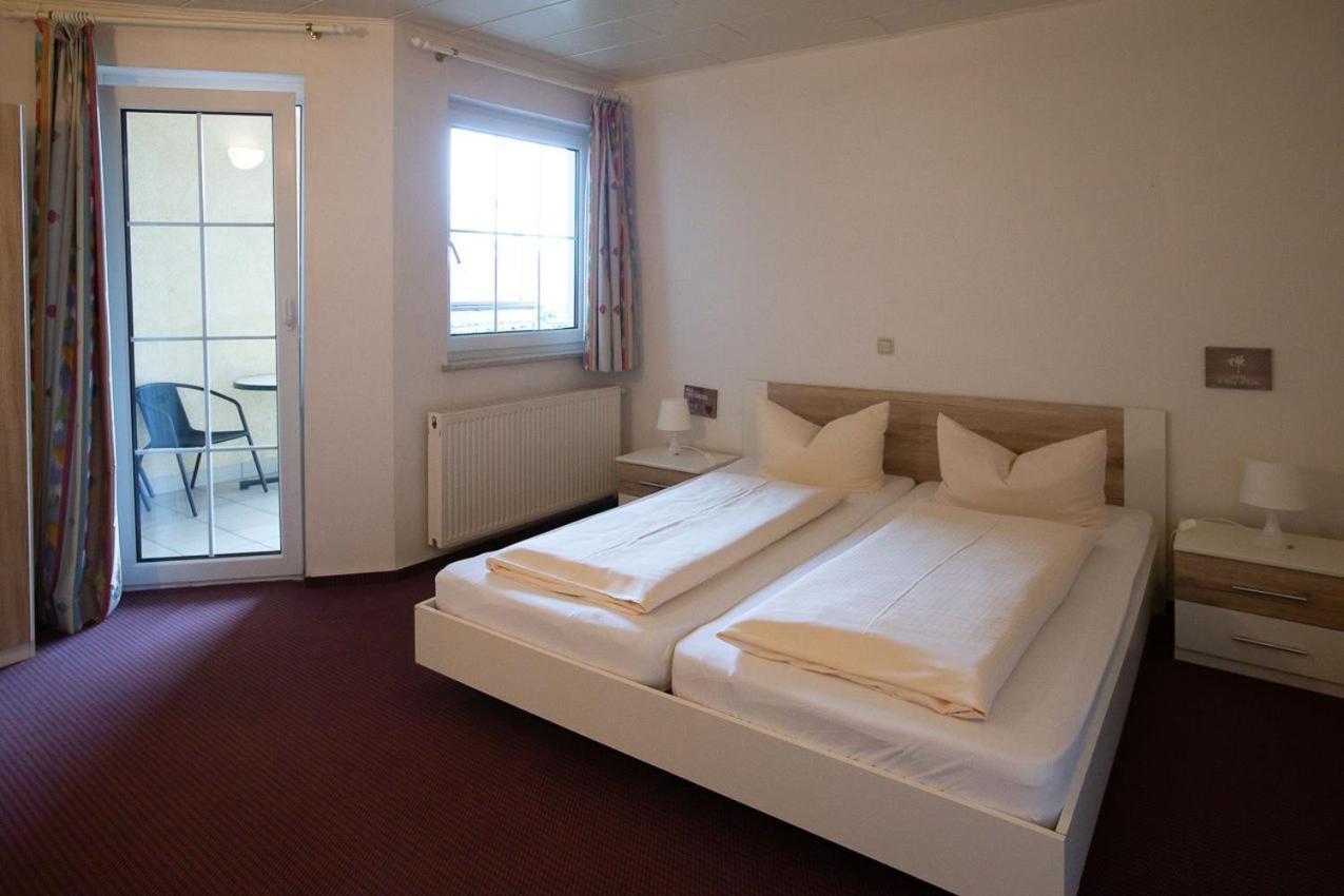 Hotel Dolgesheim Ngoại thất bức ảnh